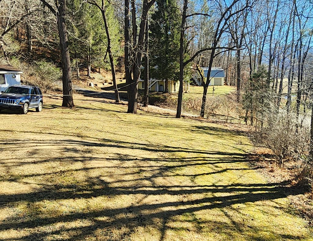 11 Dobson Mountain Road