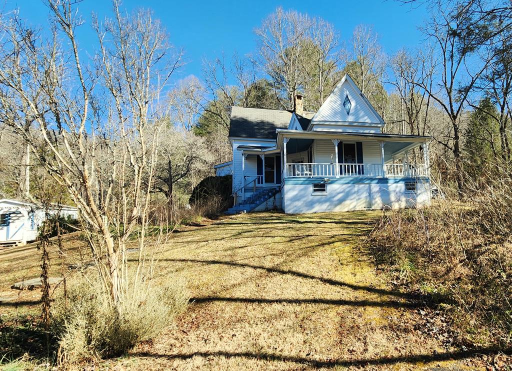 11 Dobson Mountain Road