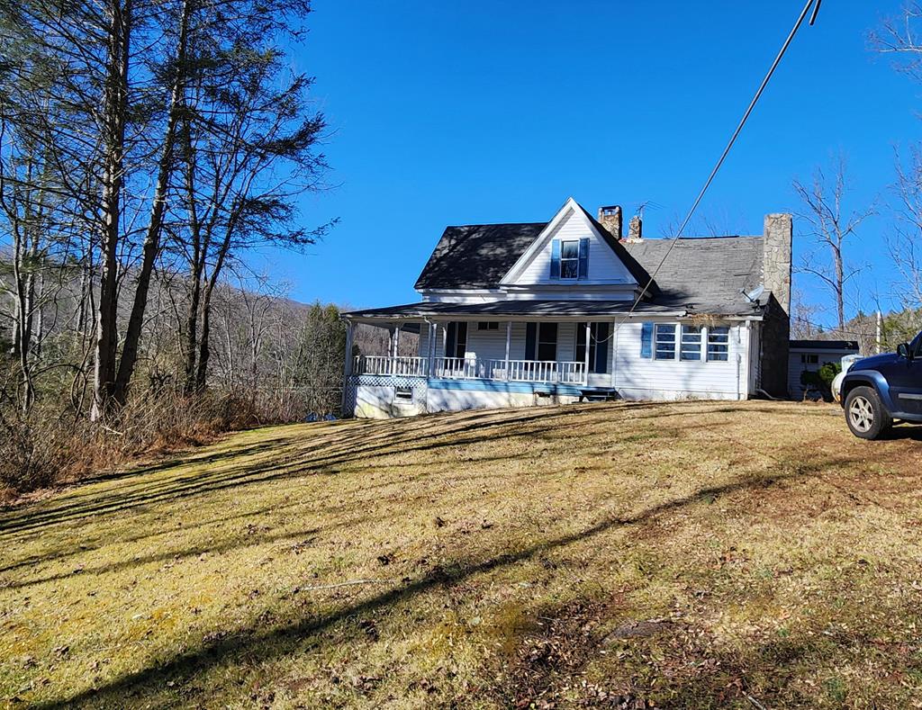 11 Dobson Mountain Road