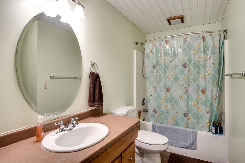 50 Corundum Hill Rd