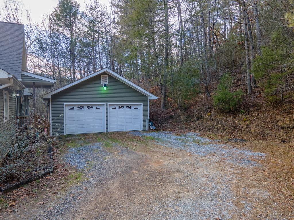 50 Corundum Hill Rd