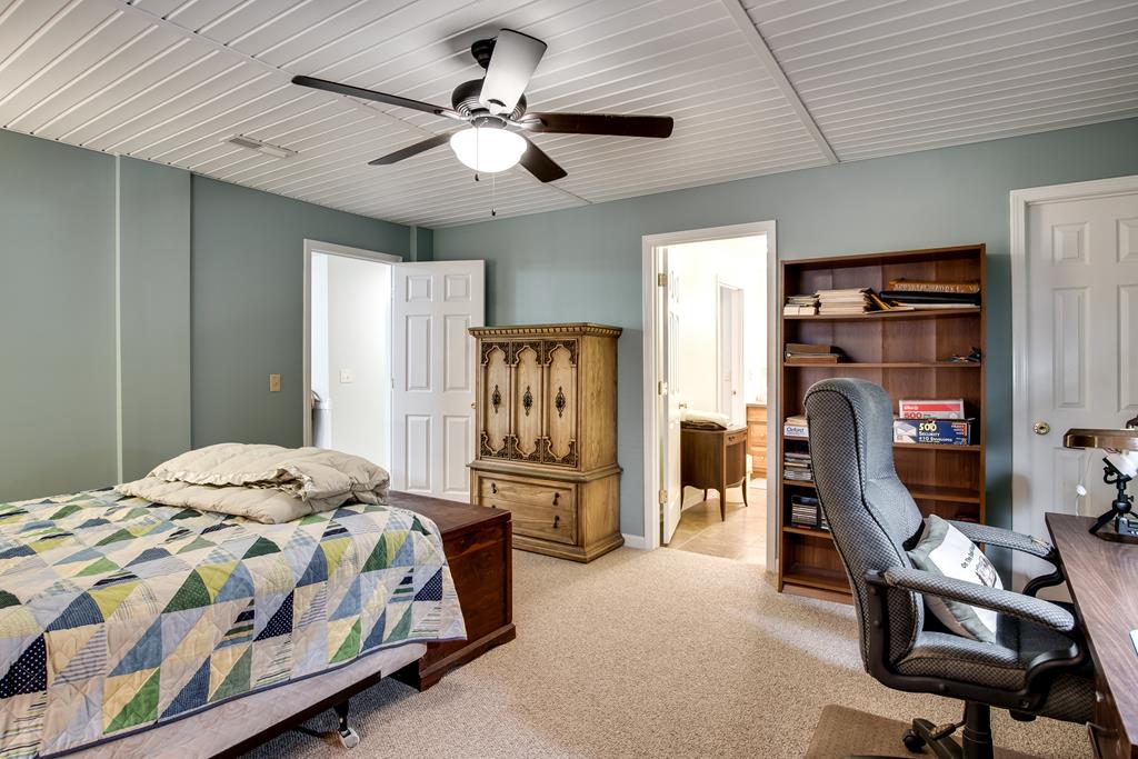 50 Corundum Hill Rd