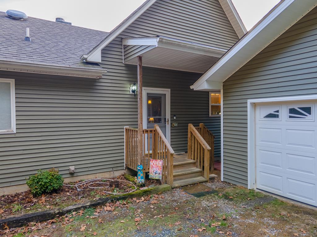 50 Corundum Hill Rd