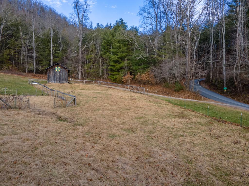 50 Corundum Hill Rd