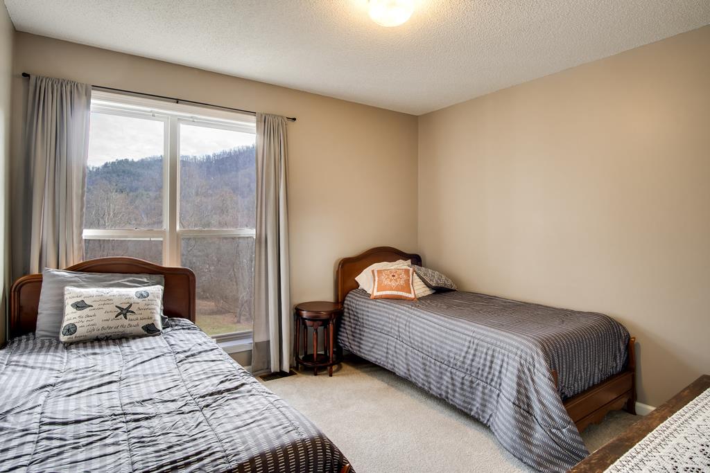 50 Corundum Hill Rd