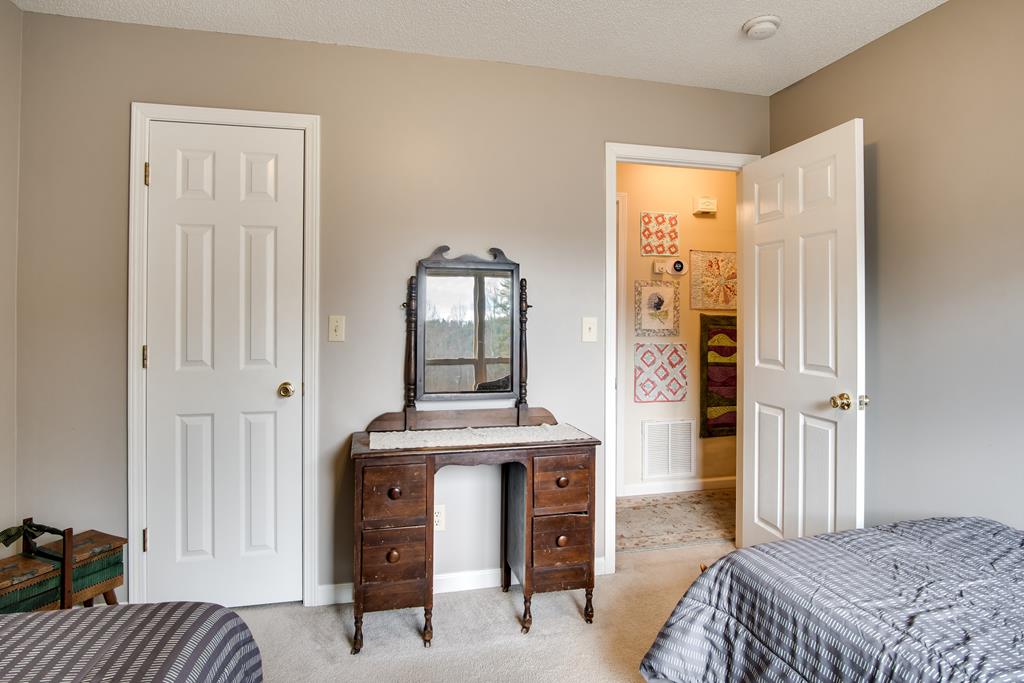 50 Corundum Hill Rd