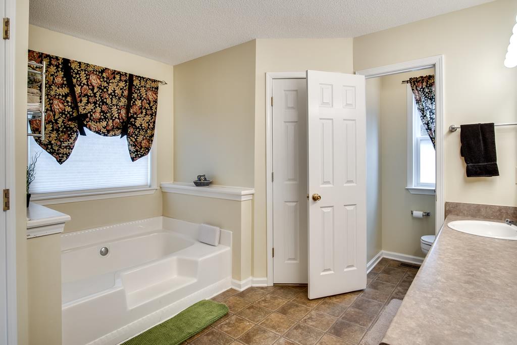 50 Corundum Hill Rd