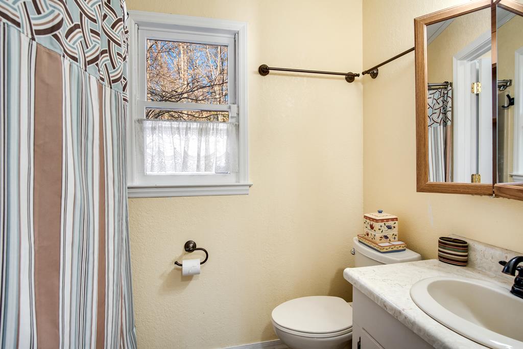 2737 Clarks Chapel Rd