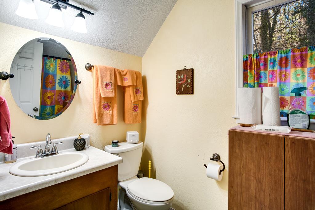2737 Clarks Chapel Rd