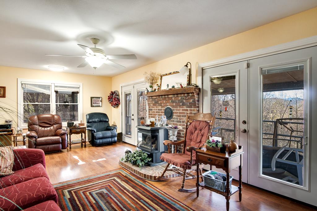 2737 Clarks Chapel Rd