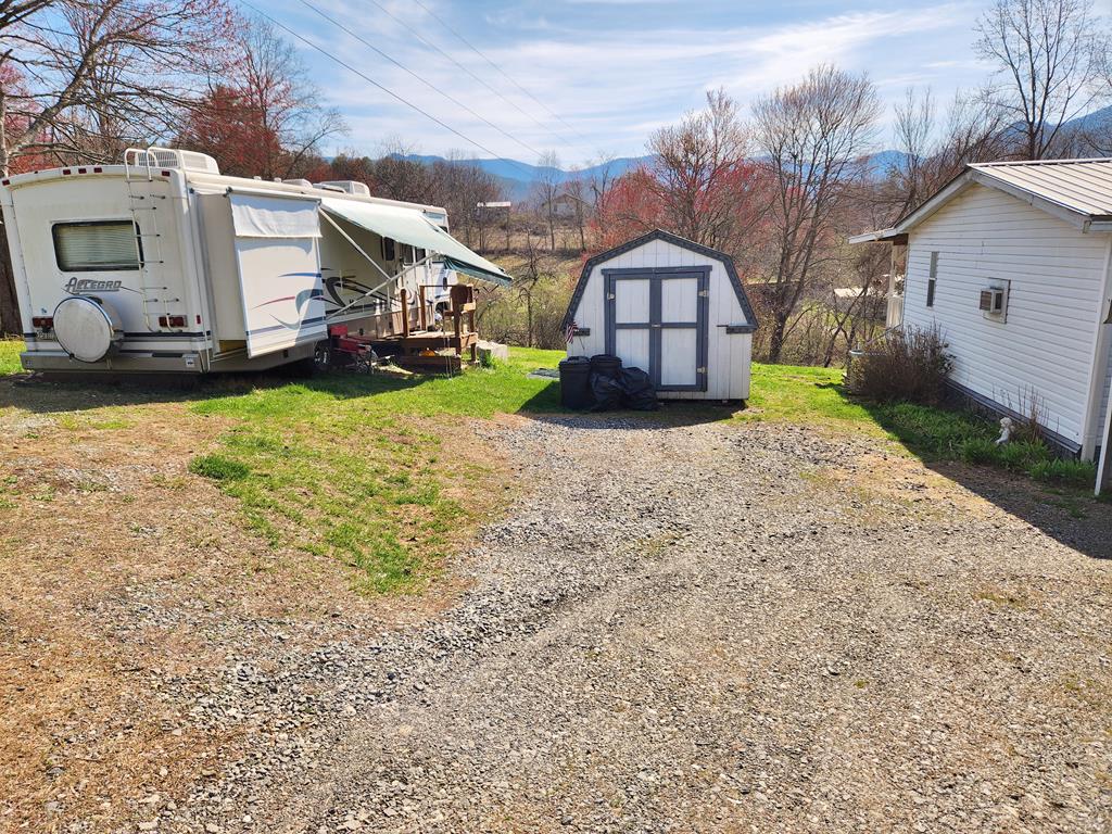 120 West Vineyard Rd