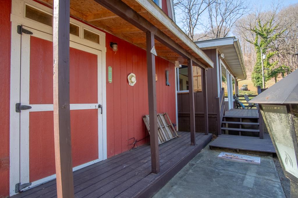 174 West Lowery Lane