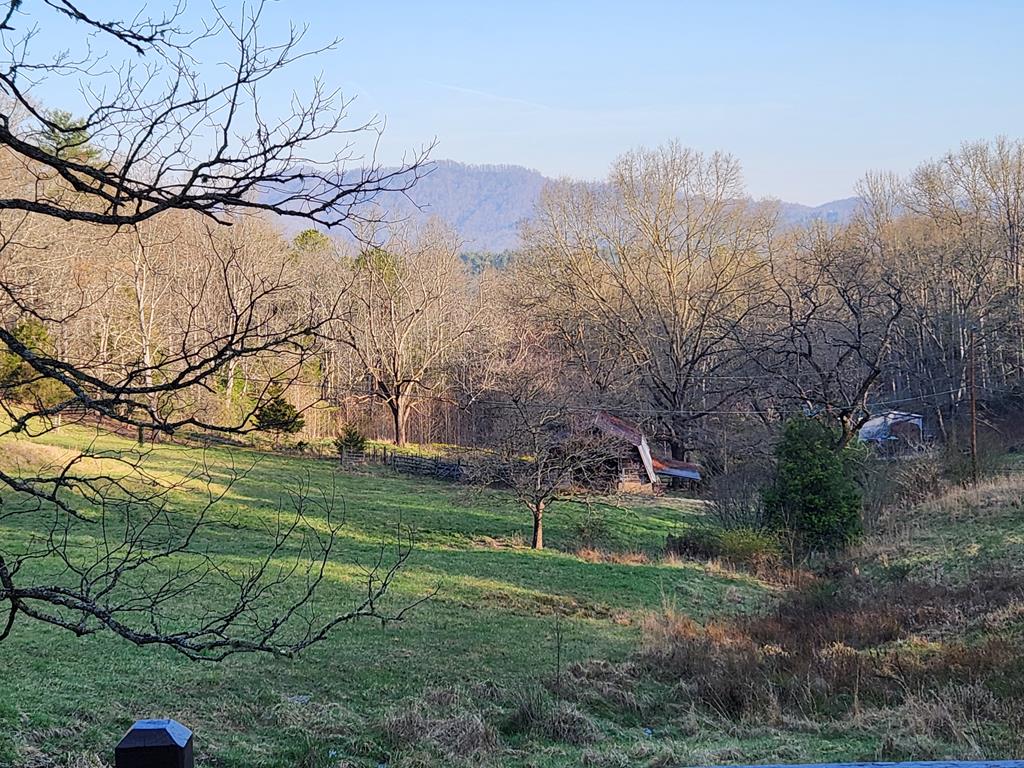 174 West Lowery Lane