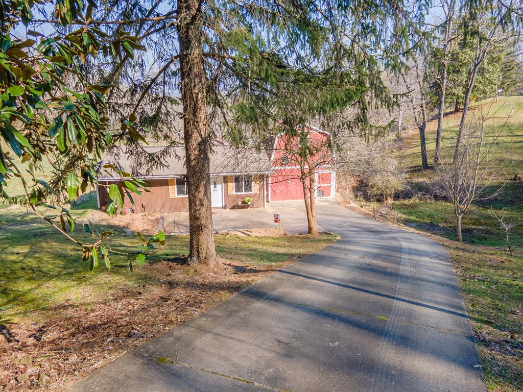 174 West Lowery Lane