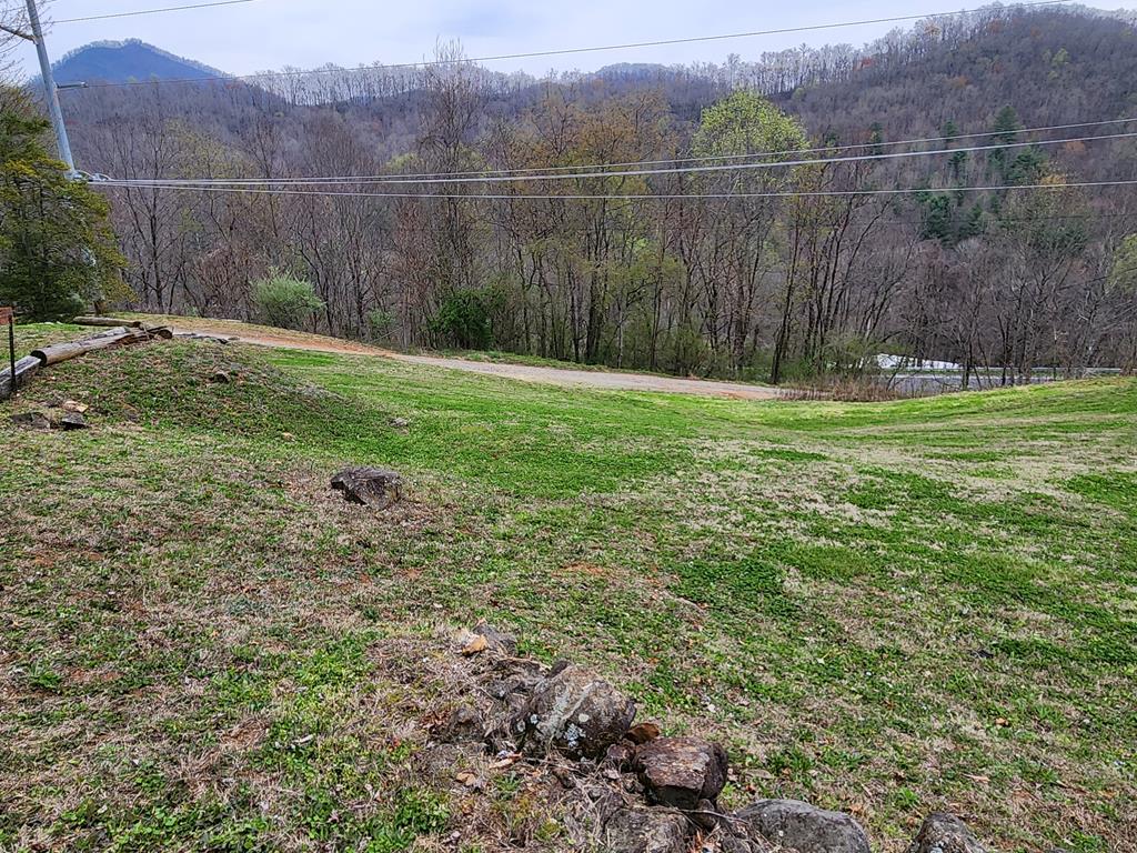 69 Warm Mountain Road