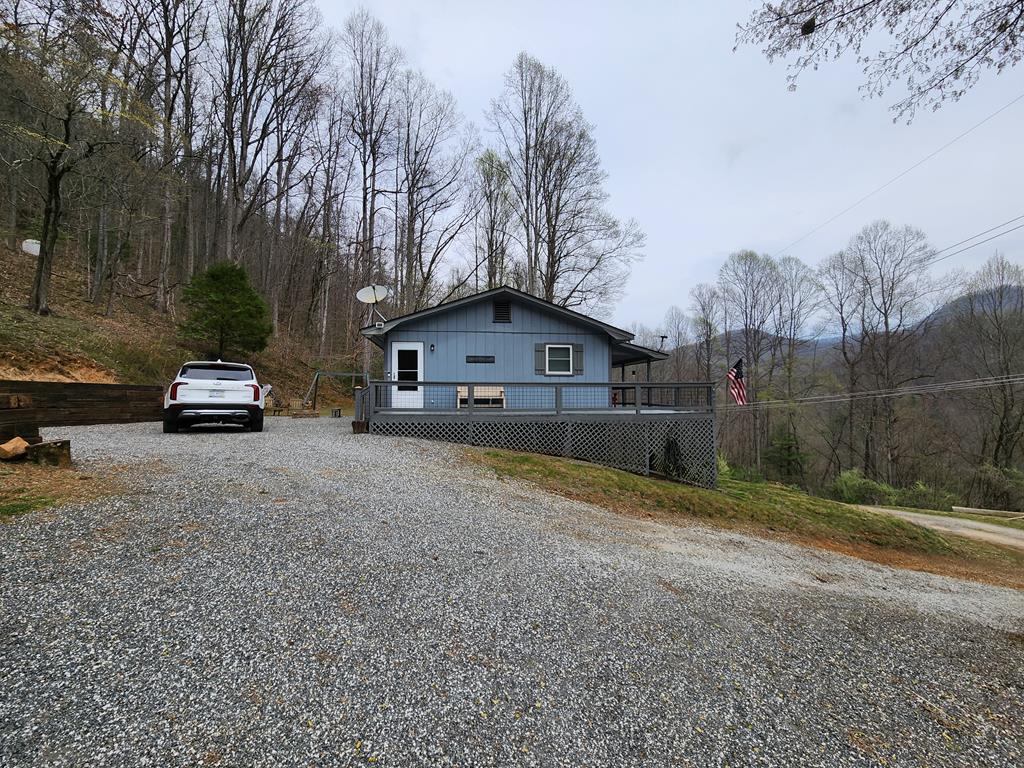 69 Warm Mountain Road