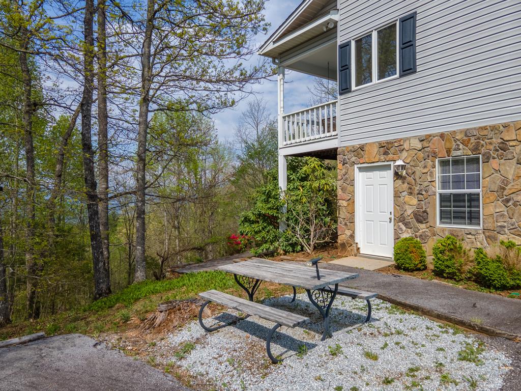 331 Wooten Ridge Rd
