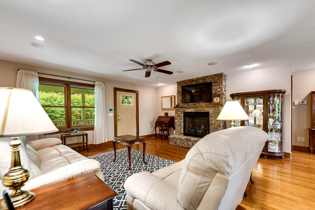 181 Wild Pear Lane