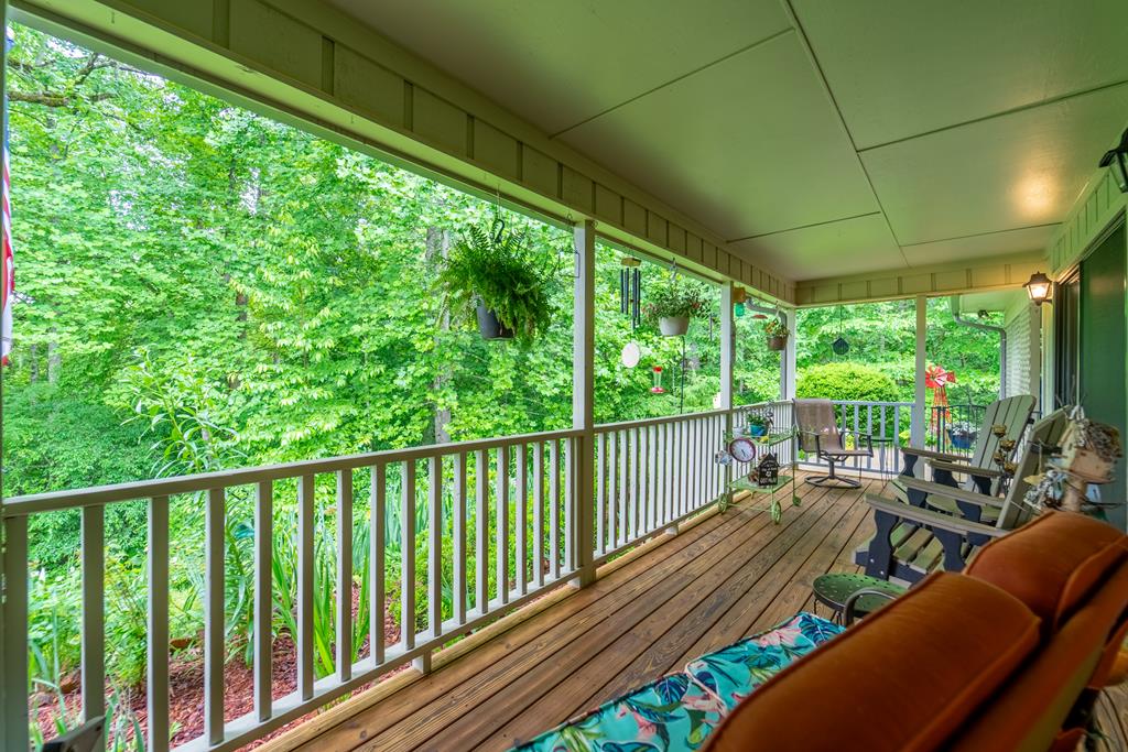 594B Oak Creek Rd