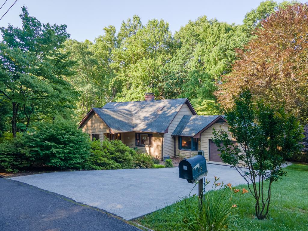 173 Hillcrest Cir