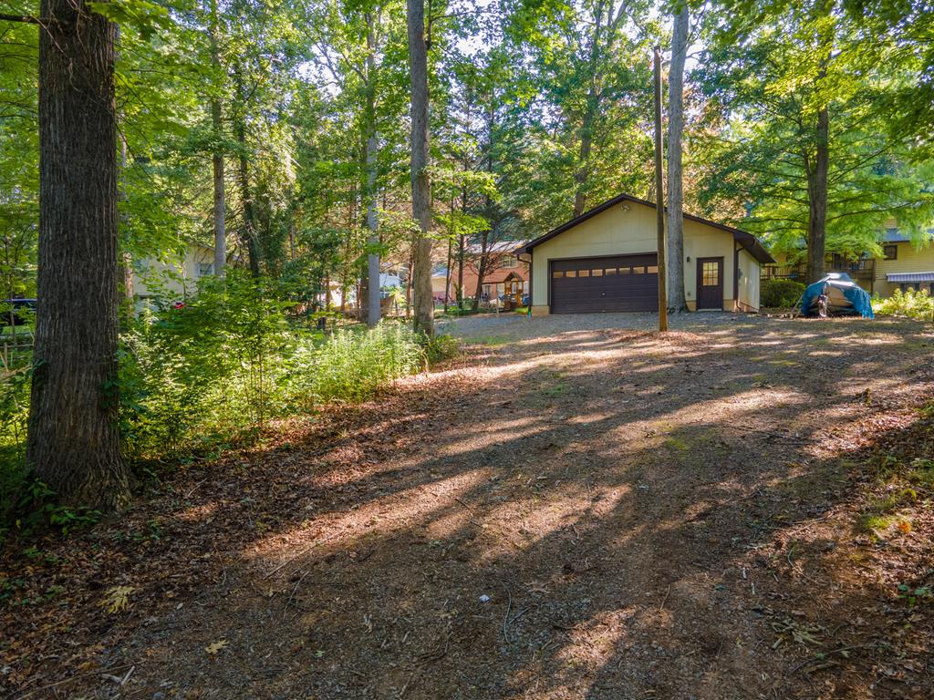 173 Hillcrest Cir