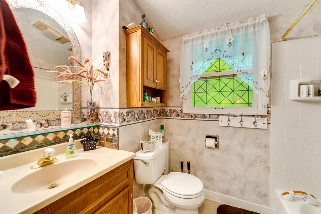 173 Hillcrest Cir