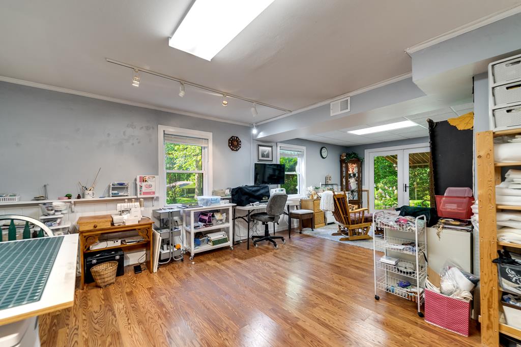 173 Hillcrest Cir