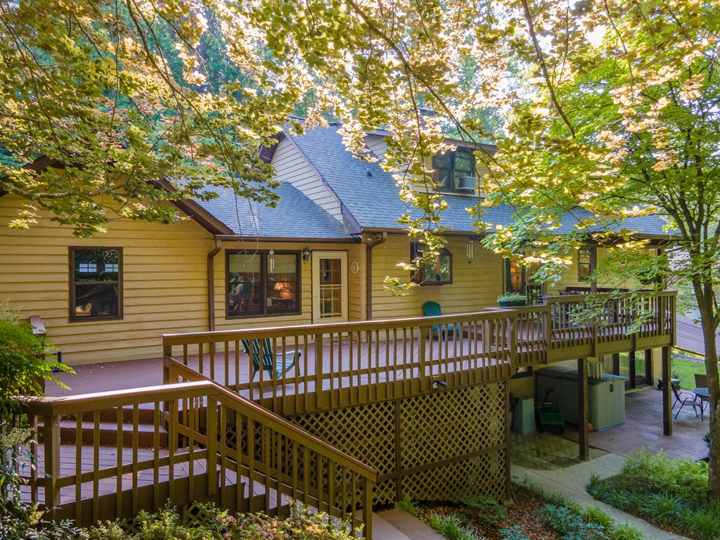 173 Hillcrest Cir