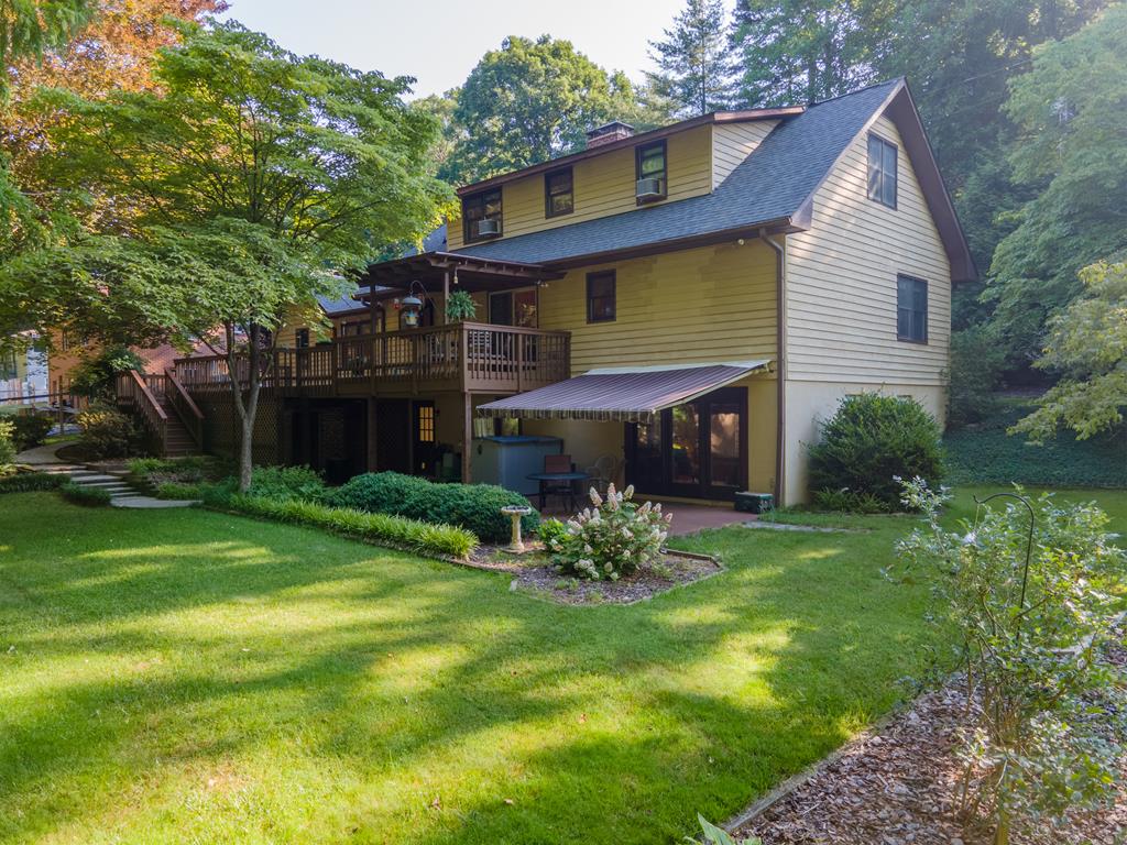 173 Hillcrest Cir