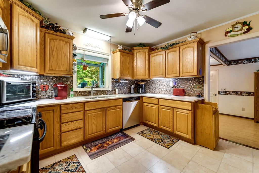 173 Hillcrest Cir