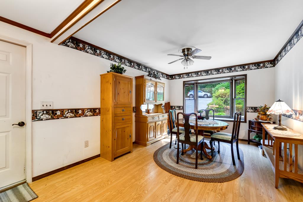 173 Hillcrest Cir