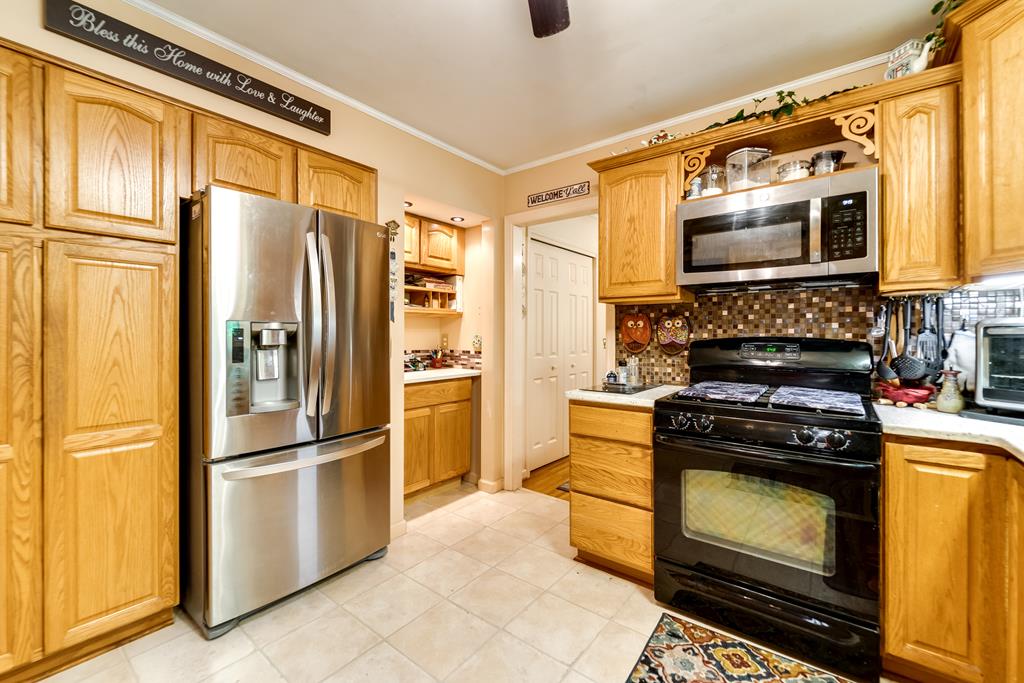 173 Hillcrest Cir