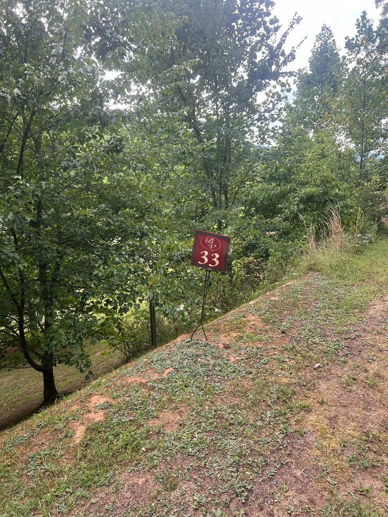00 Brookstone Mountain Trail