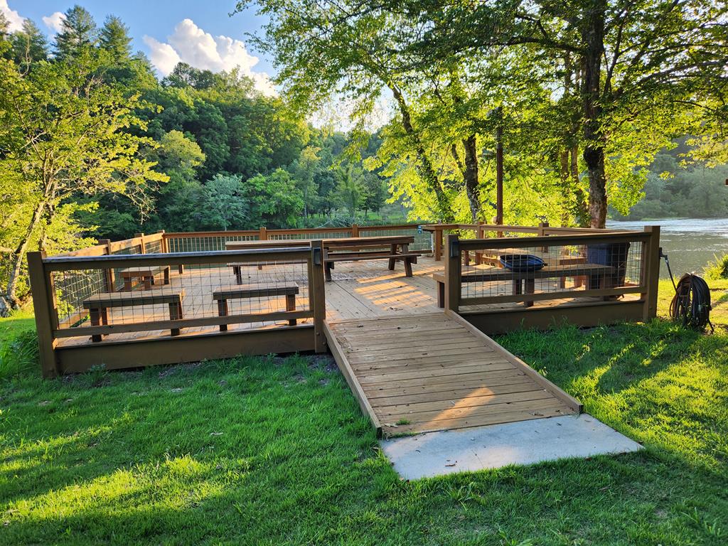 Lot 27 Cherokee Landing