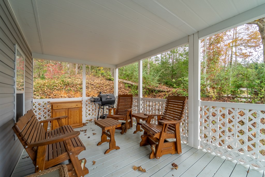 300 Rolling Acres Trail