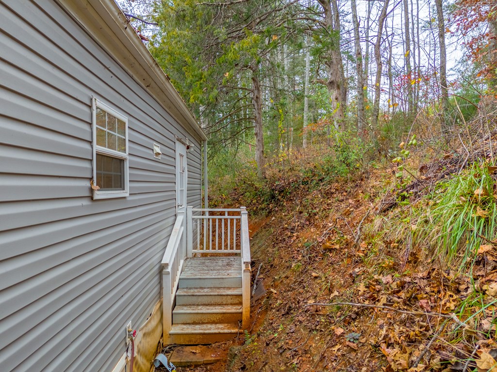 300 Rolling Acres Trail