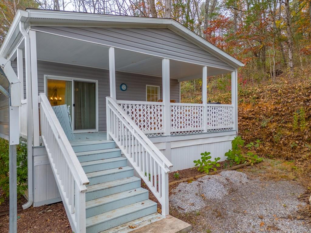 300 Rolling Acres Trail