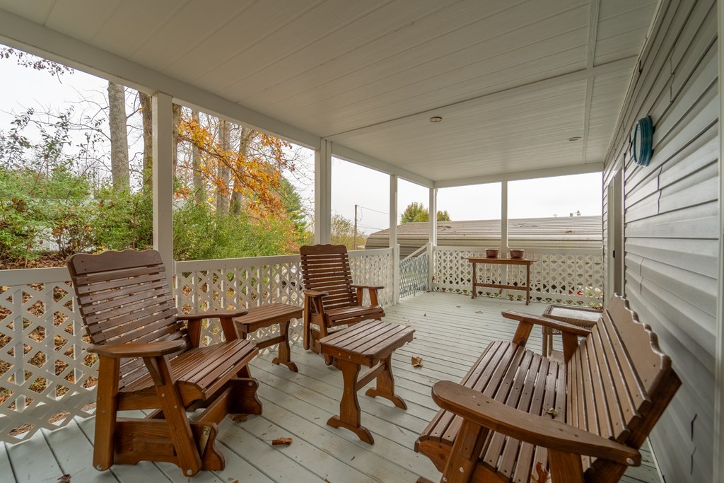 300 Rolling Acres Trail