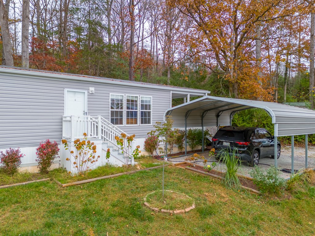 300 Rolling Acres Trail