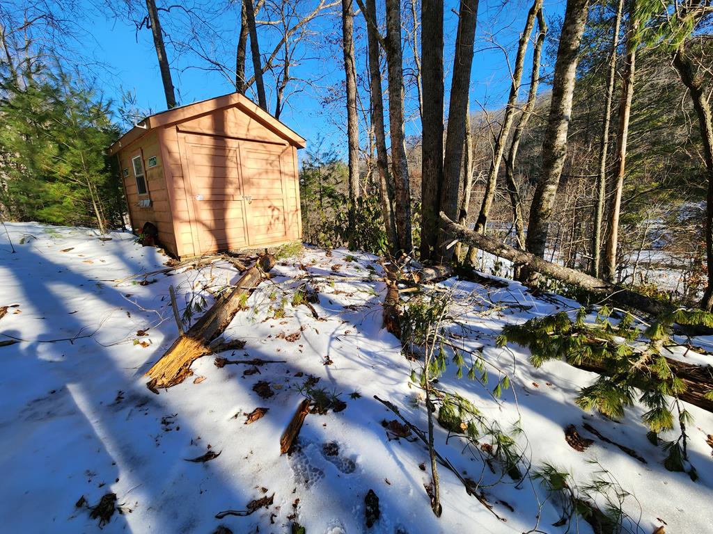 172 Crestline Drive