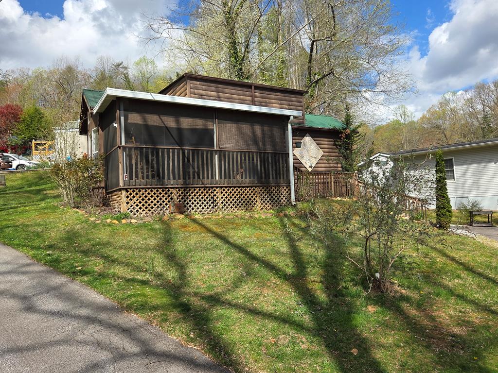 60F Country Woods Drive