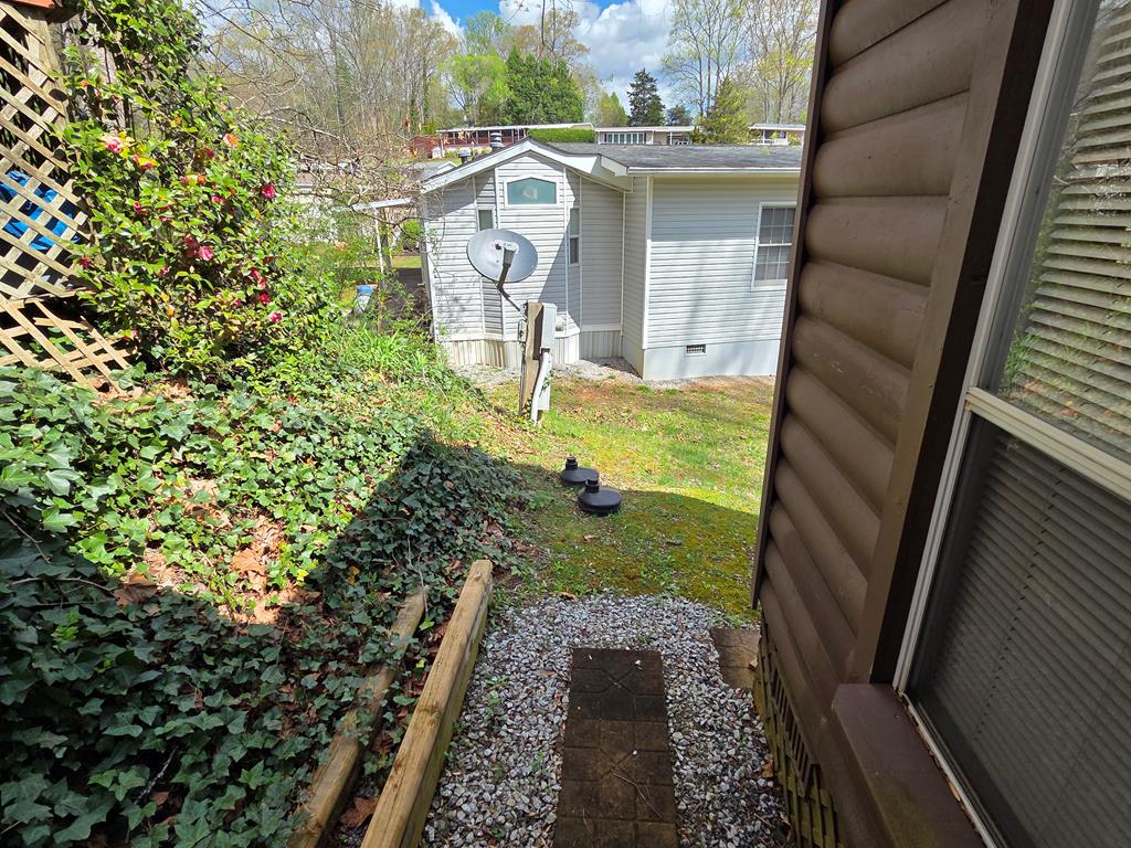 60F Country Woods Drive