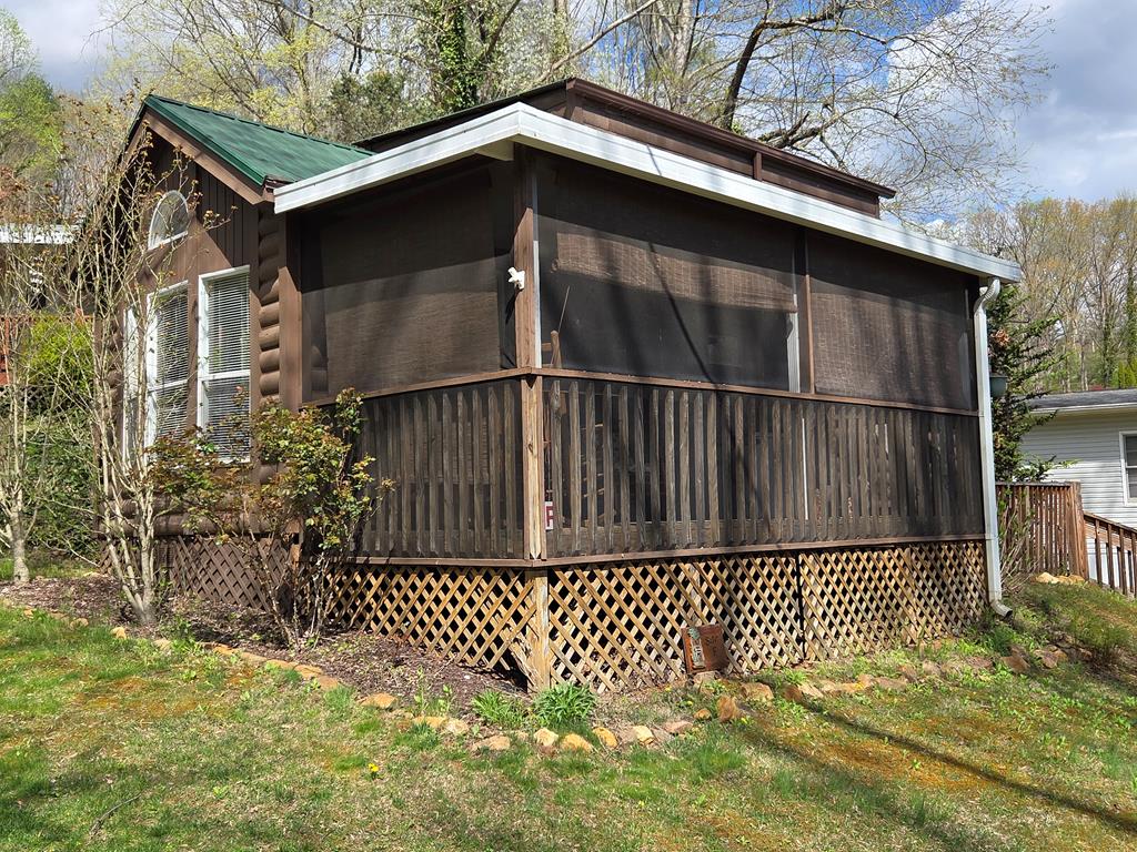 60F Country Woods Drive