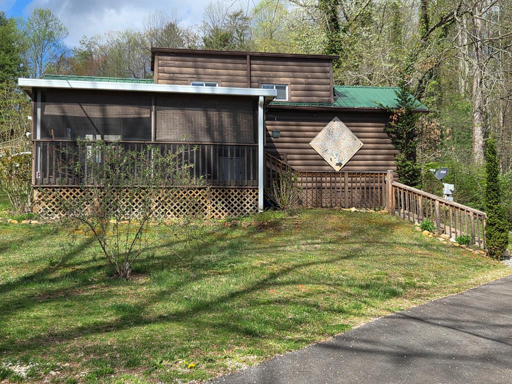 60F Country Woods Drive