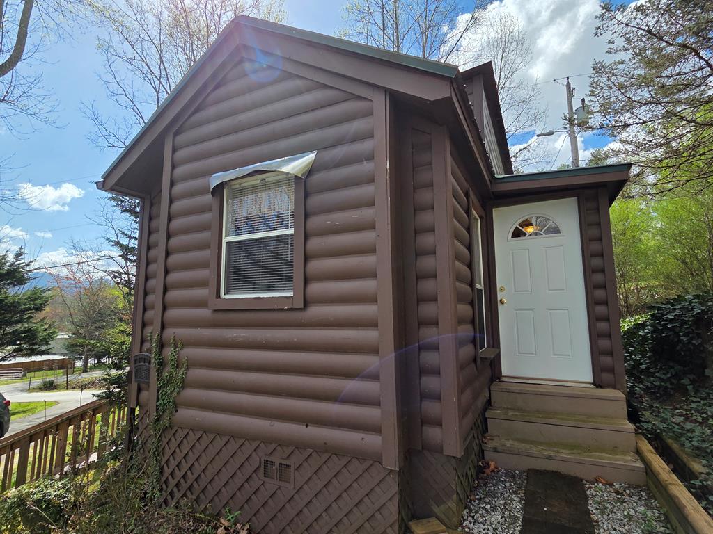 60F Country Woods Drive