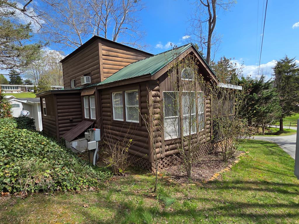 60F Country Woods Drive