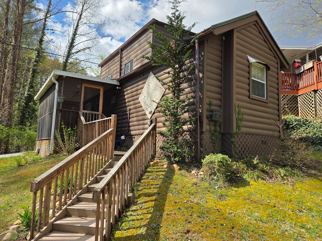 60F Country Woods Drive