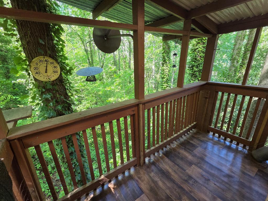 198 Old Dogwood Dr