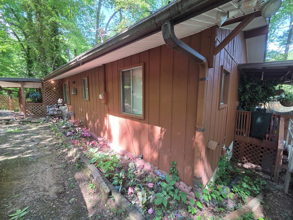 198 Old Dogwood Dr