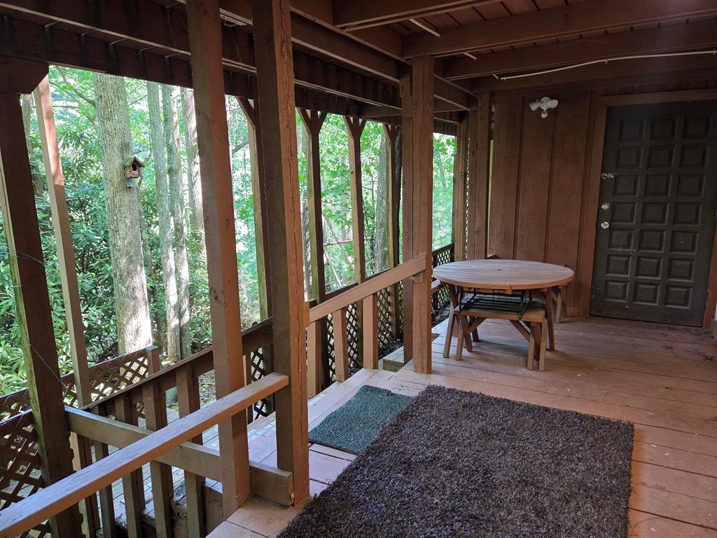 198 Old Dogwood Dr